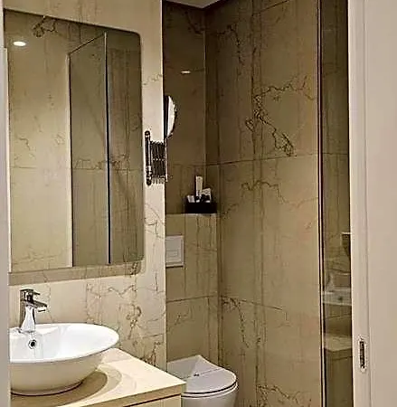 Queen Hotel Tirana