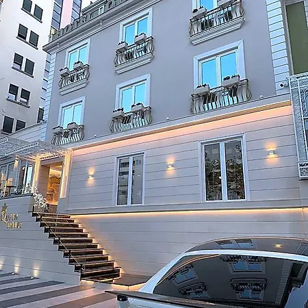 Hotel Queen