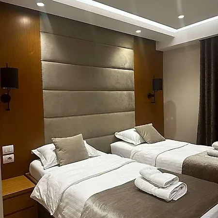 Hotel Queen Tirana